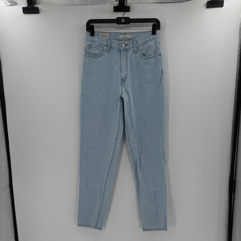 Levi's Premium Big E 80's Mom Jeans - Light Wash - 26